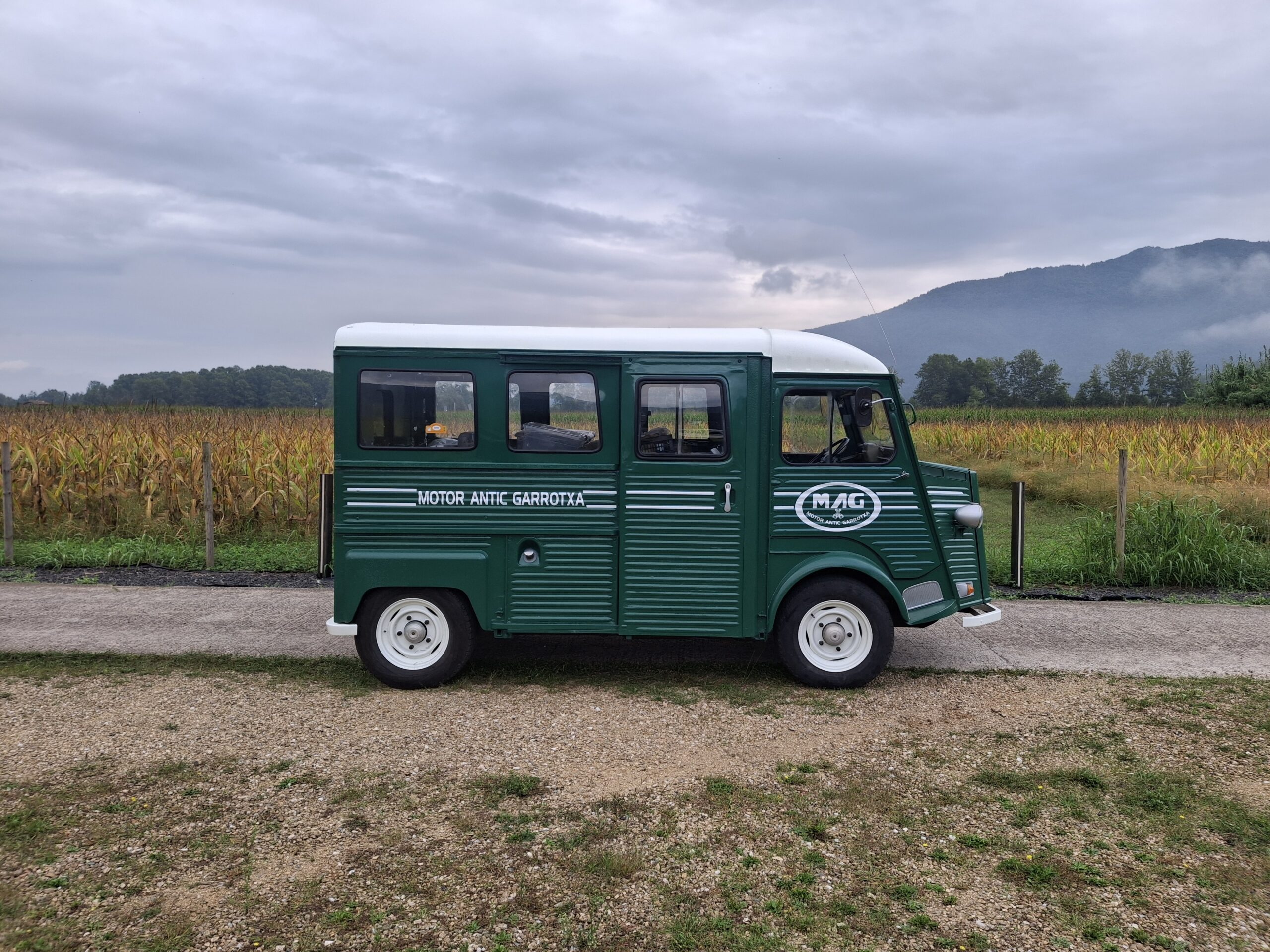 Furgoneta MAG